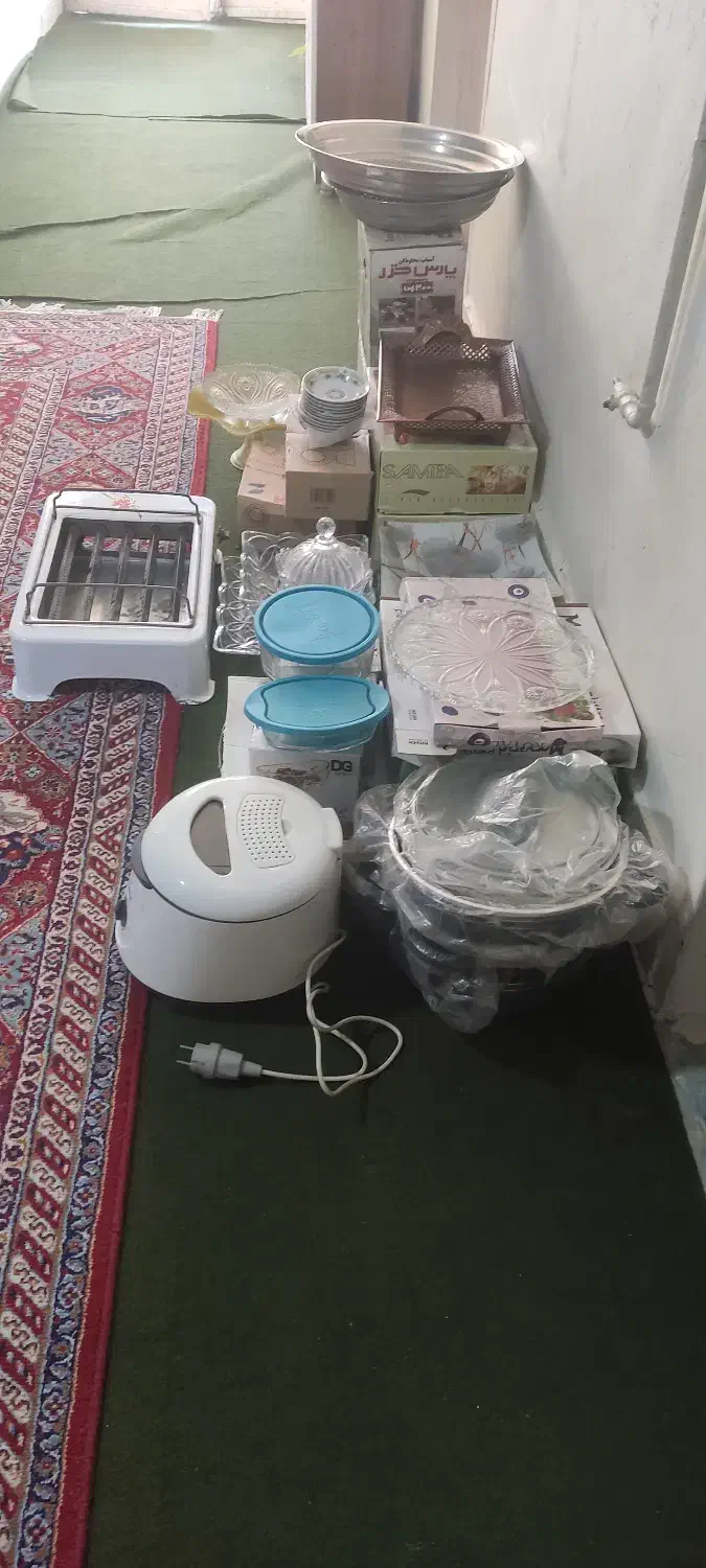 تعدادی لوازم خانگی  بفروش میرسد|تخت و سرویس خواب|فیروزآباد (فارس), |دیوار