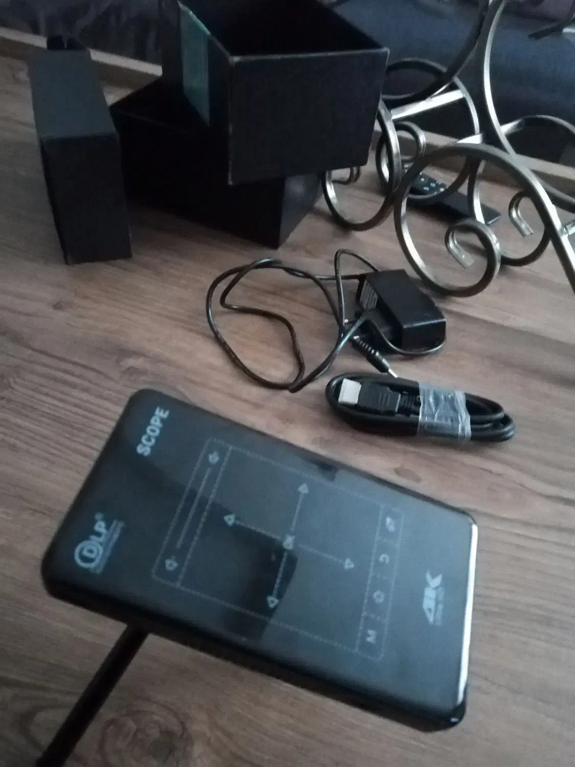 ویدئو پروژکتور جیبی 4k|تلویزیون و پروژکتور|تبریز, |دیوار