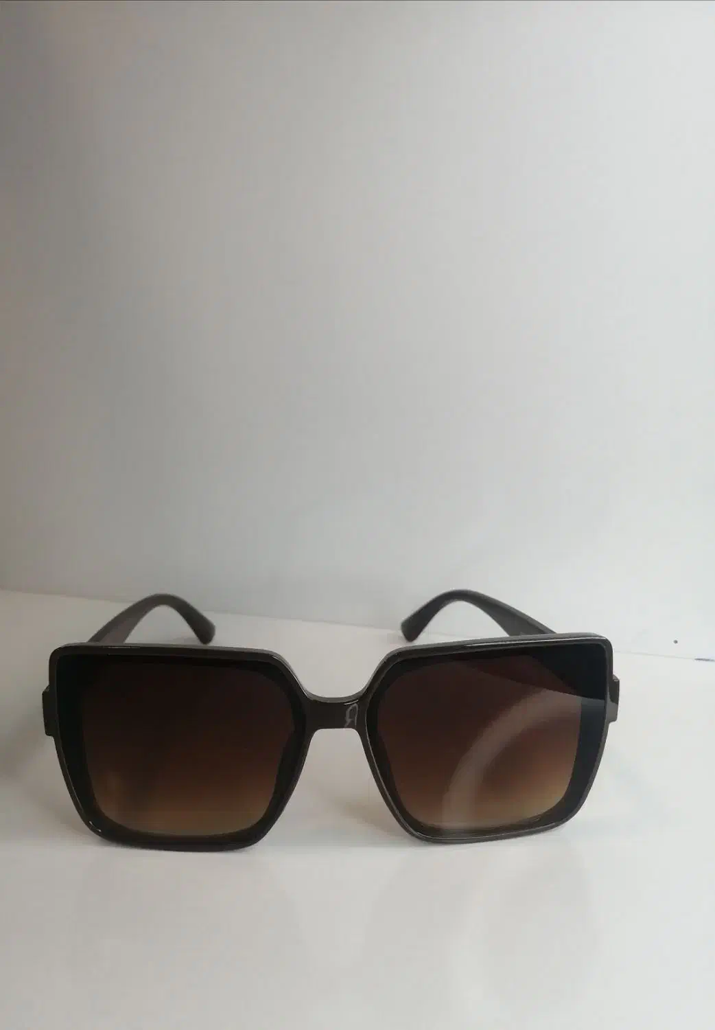 عینک آفتابی زنانه و مردانه|زیورآلات و اکسسوری|سبزوار, قائم|دیوار