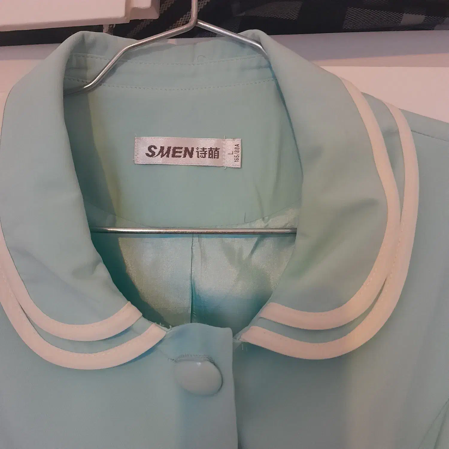 مانتو بارونی سبک|لباس|گرگان, |دیوار