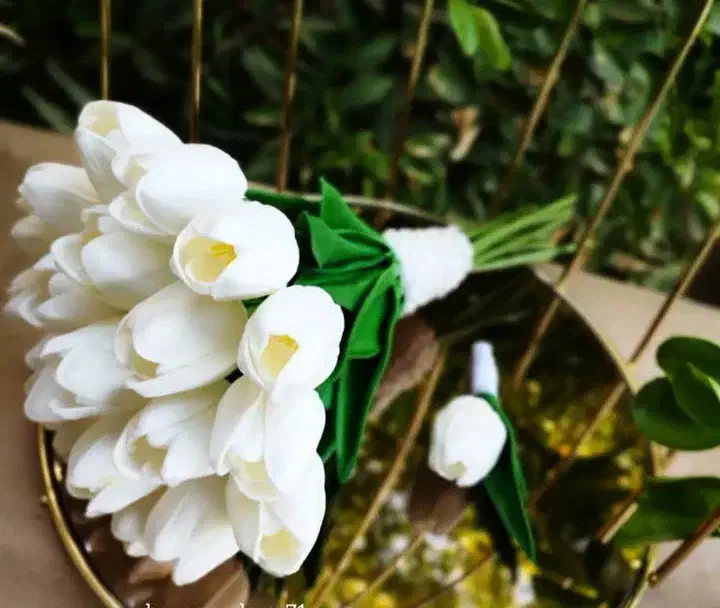 گل رز|گل مصنوعی|بومهن, |دیوار