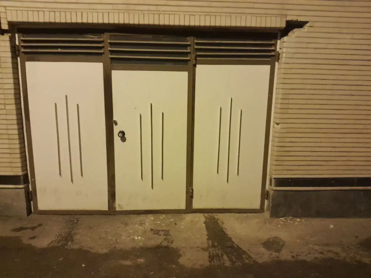 درب گاراژ سنگین وزن|مصالح و تجهیزات ساختمان|مرند, |دیوار