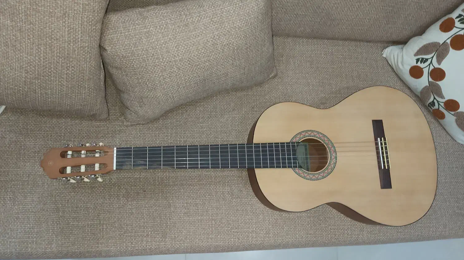 گیتار یاماها C40M|گیتار، بیس، امپلیفایر|زنجان, |دیوار