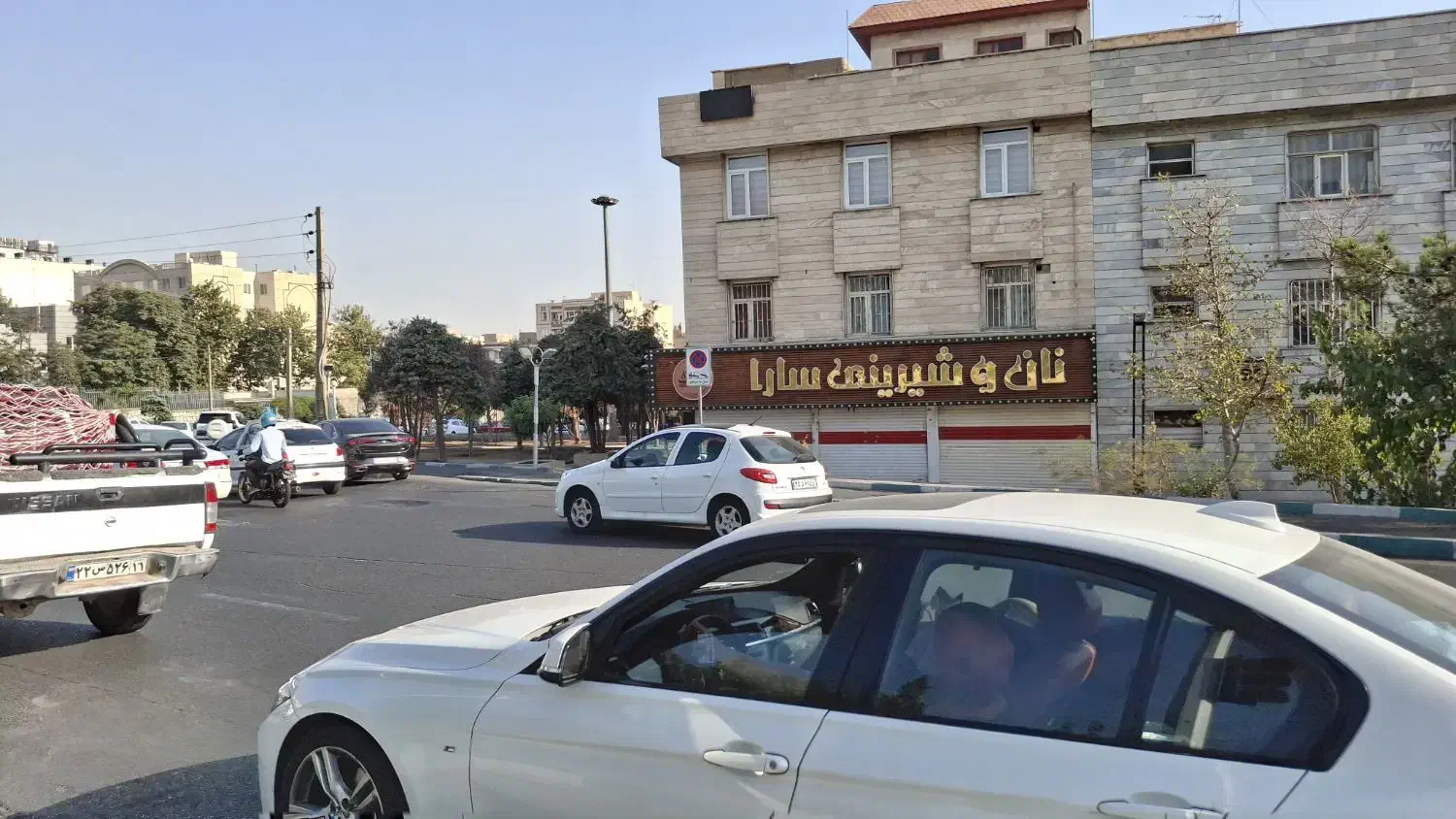 135متردورفلکه بیلبورد سالن،پزشک،آموزشگاه،داروخانه|اجارهٔ دفتر کار، اتاق اداری، مطب|تهران, شهران جنوبی|دیوار