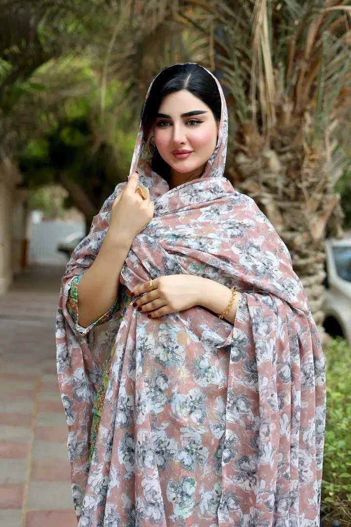 دوخت چادر ولباس پذیرفته میشود با ارزانترین قیمت|لباس|میناب, |دیوار