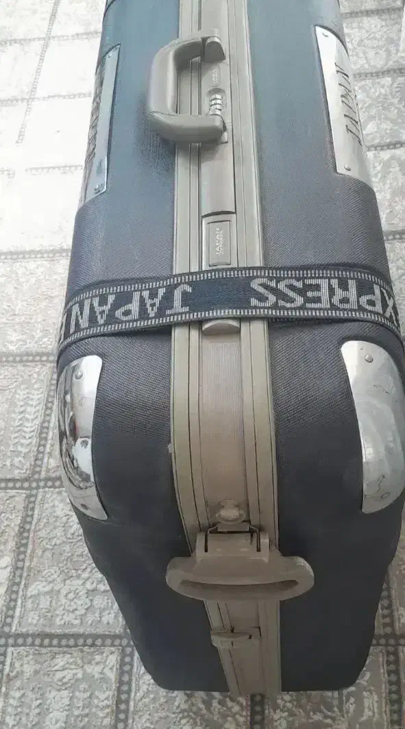 چمدان|کیف، کفش، کمربند|مشهد, پنجتن|دیوار