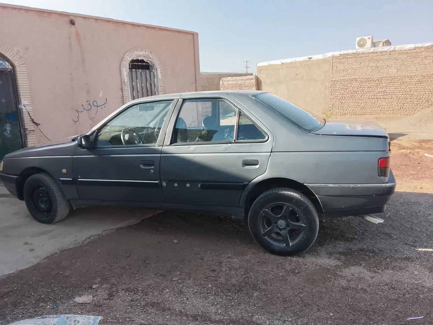 ماشین پژو ۴۰۵ مدل ۸۳|خودرو سواری و وانت|زاهدان, |دیوار