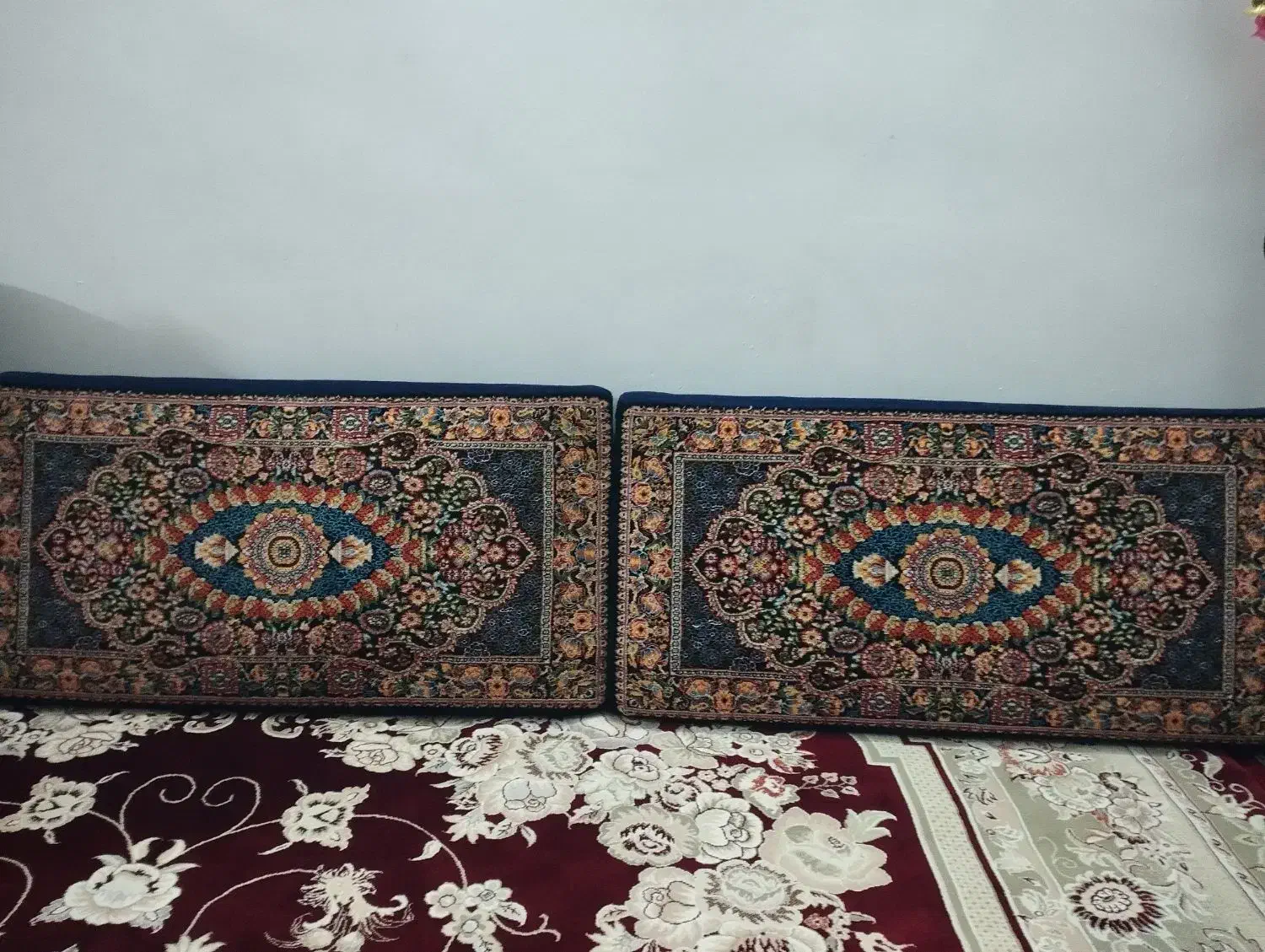 پشتی|پشتی|همدان, |دیوار