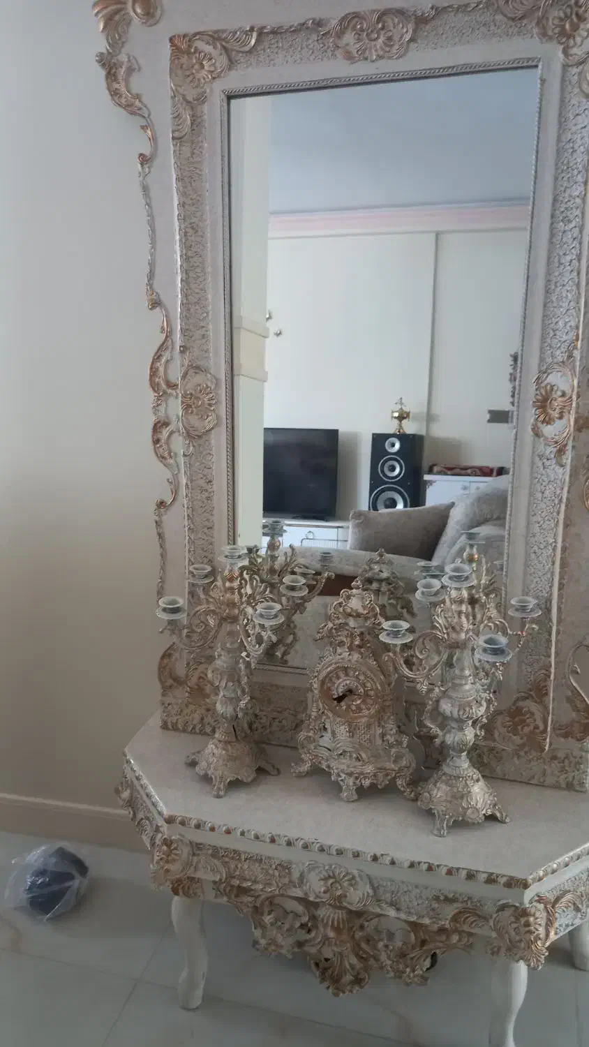 اینه شمعدان|آینه|رشت, حمیدیان|دیوار