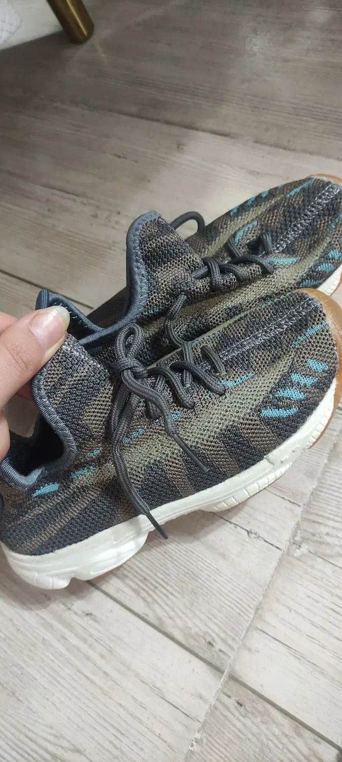 کفش بچه گانه سایز۳۴-۳۵|کفش و لباس بچه|ایلام, |دیوار