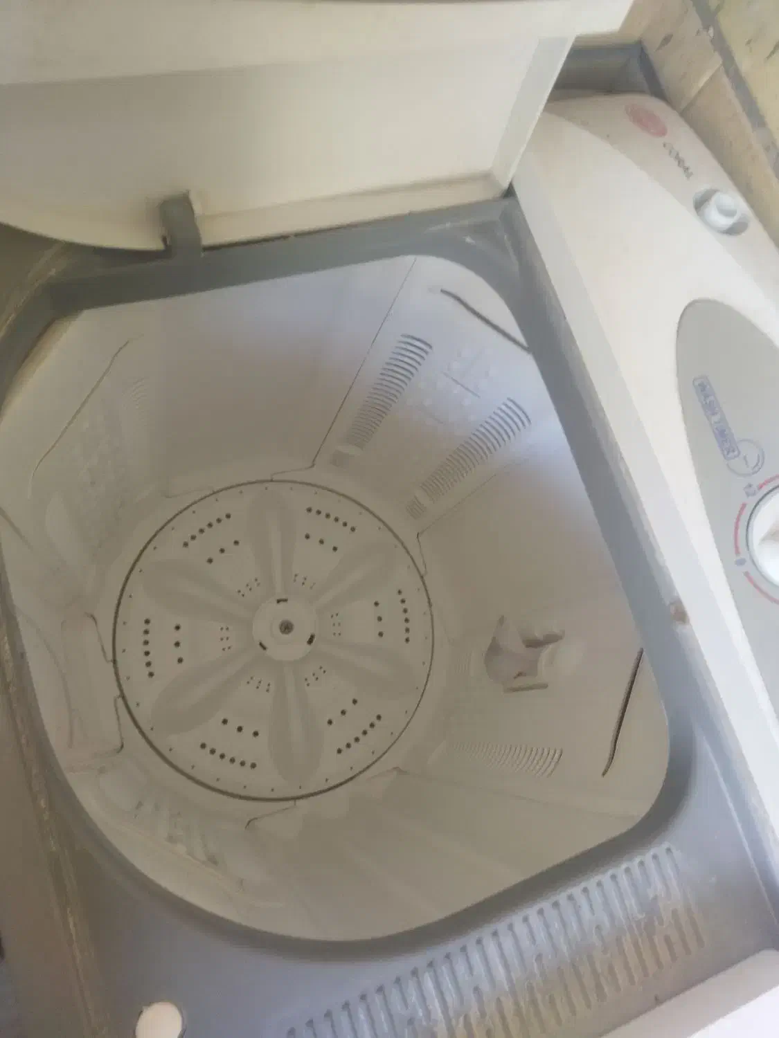 لباسشویی|ماشین لباسشویی و خشک‌کن لباس|کاشان, راوند|دیوار