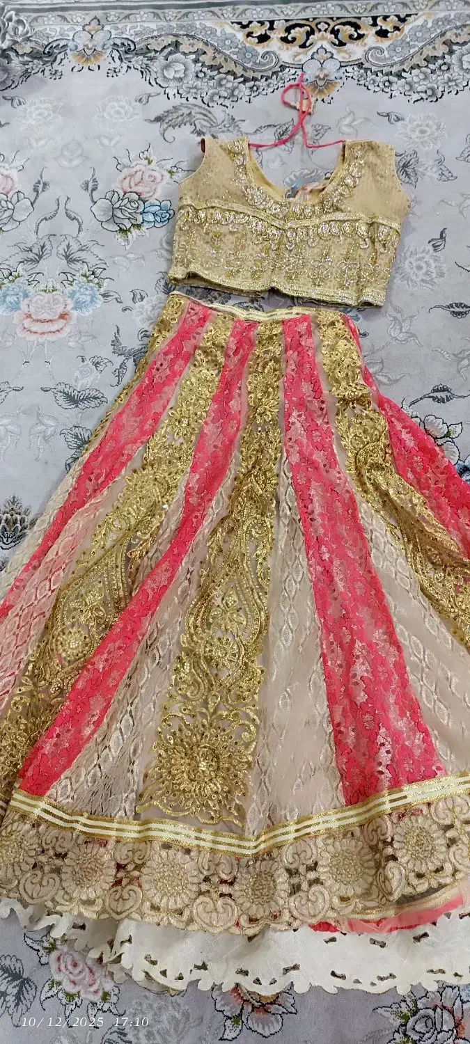 لباس هندی|لباس|قم, شهر قائم|دیوار