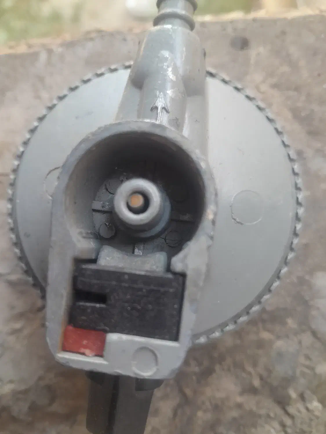 دوعددریگلاتور کپسول ایران گاز|اجاق گاز و لوازم برقی پخت‌وپز|فولادشهر, A3|دیوار