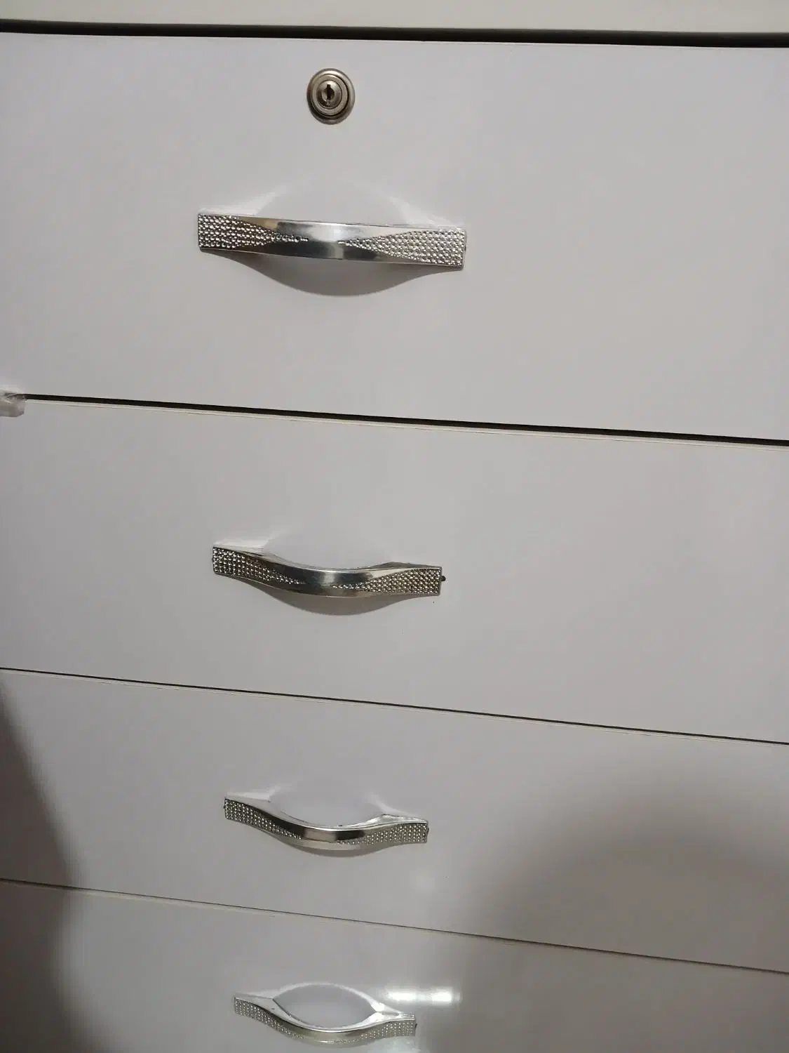 دراور|جاکفشی، کمد، دراور|اصفهان, ارزنان|دیوار