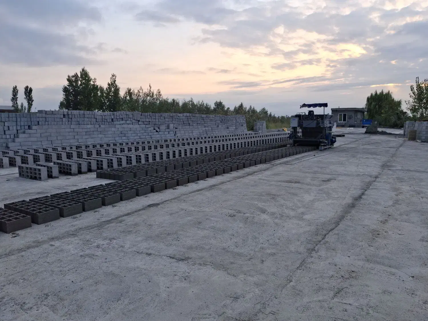 بلوک تولیدی بلوک پوکه ای سبک|مصالح و تجهیزات ساختمان|آمل, |دیوار