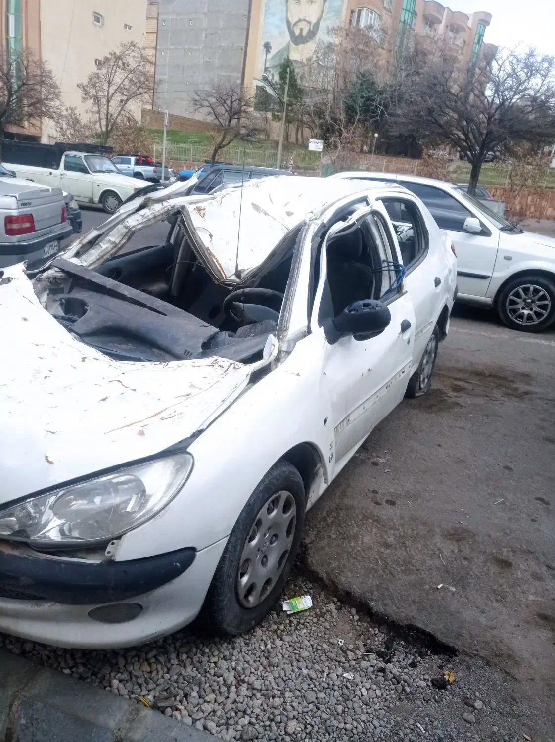 206sdمدل 94وی 8 تصادفی|خودرو سواری و وانت|تبریز, |دیوار