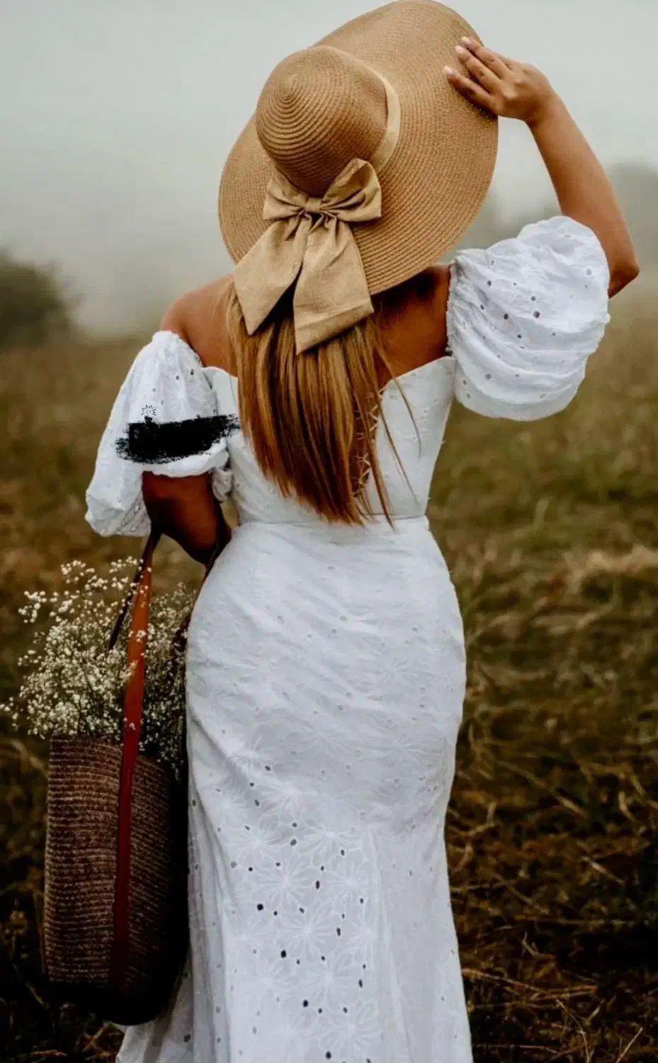 لباس دنباله دار فرمالیته|لباس|خلخال, |دیوار