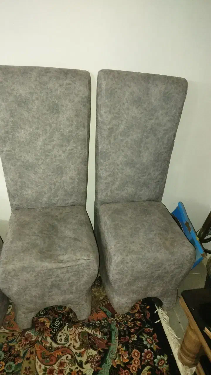 مبل راحتی و تعدادی لوازم خانه|مبلمان خانگی و میز عسلی|مشهد, رده|دیوار