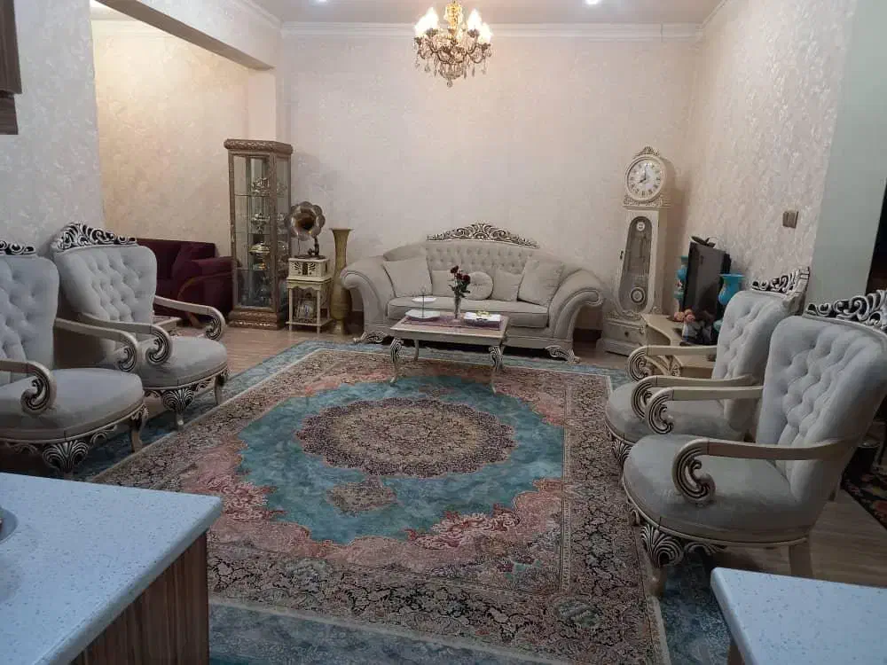 فروش ویلایی خیابان شهدا حیاط دار|فروش خانه و ویلا|رشت, پاستوریزه|دیوار