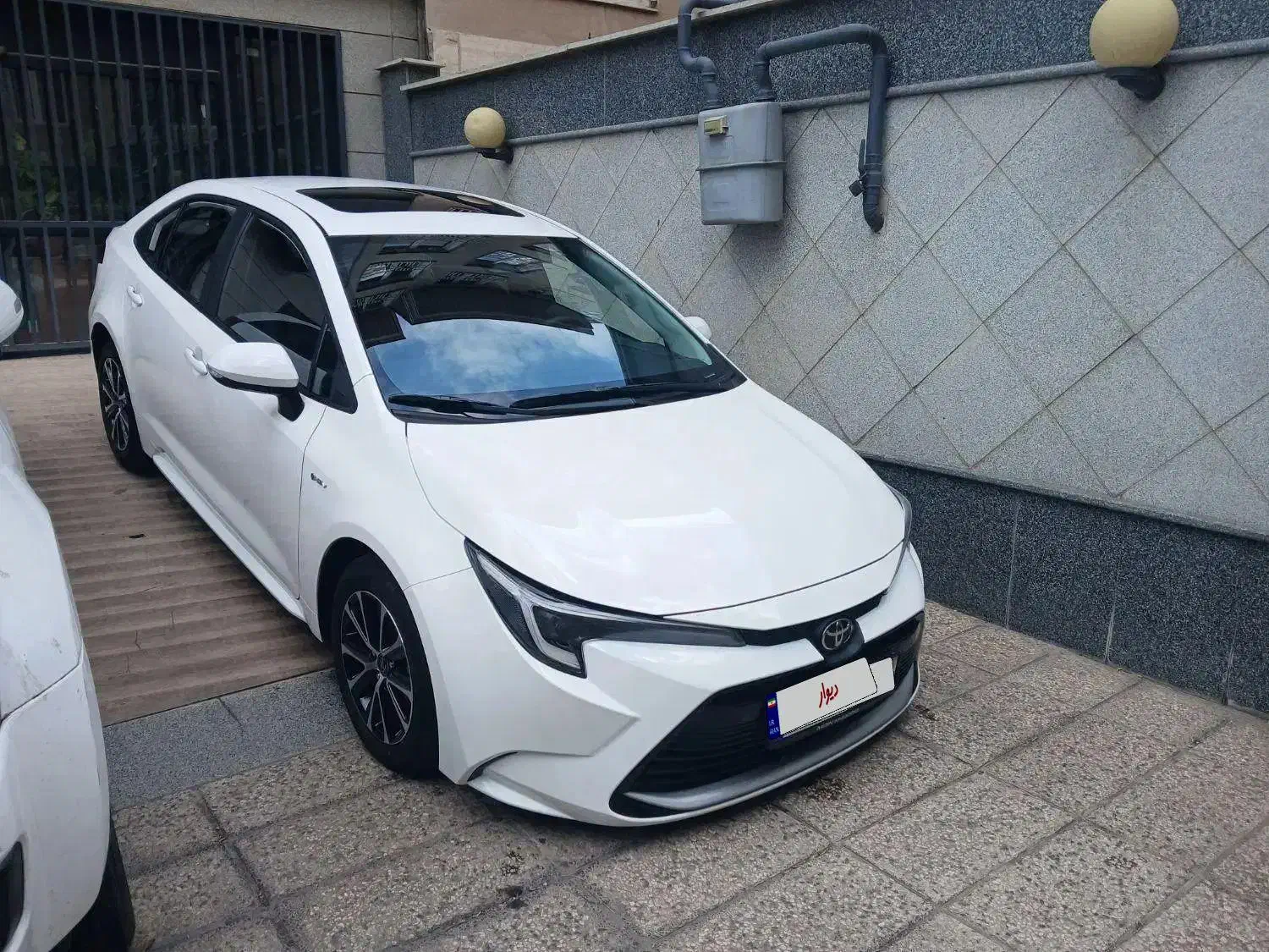 تویوتا لوین هیبریدمدل۲۰۲۵|خودرو سواری و وانت|تهران, فاطمی|دیوار