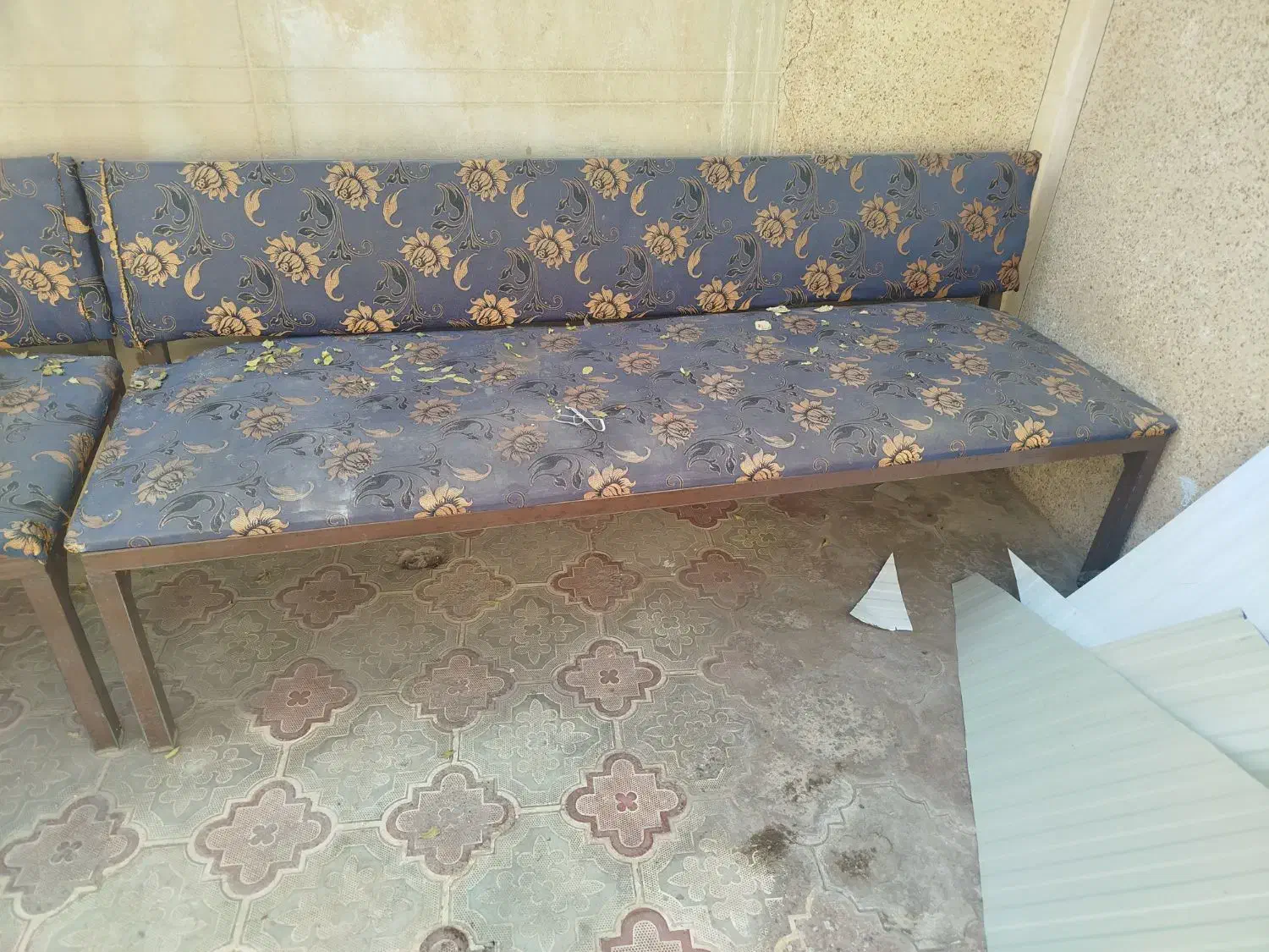 نیمکت آهنی ۳عدد بزرگ|صندلی و نیمکت|کرمان, |دیوار