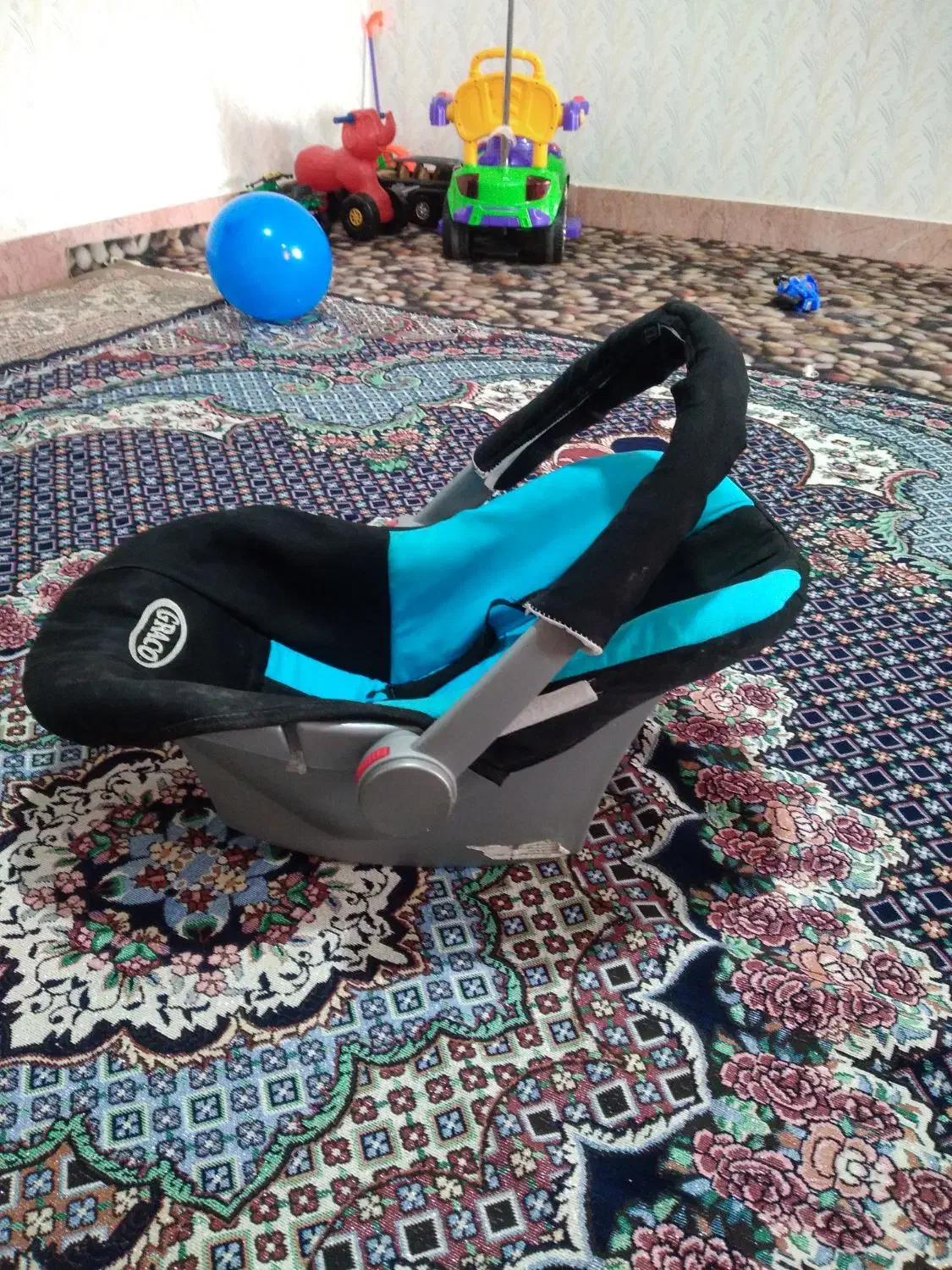 کریر در حد نو|کالسکه و لوازم جانبی|بروجرد, |دیوار