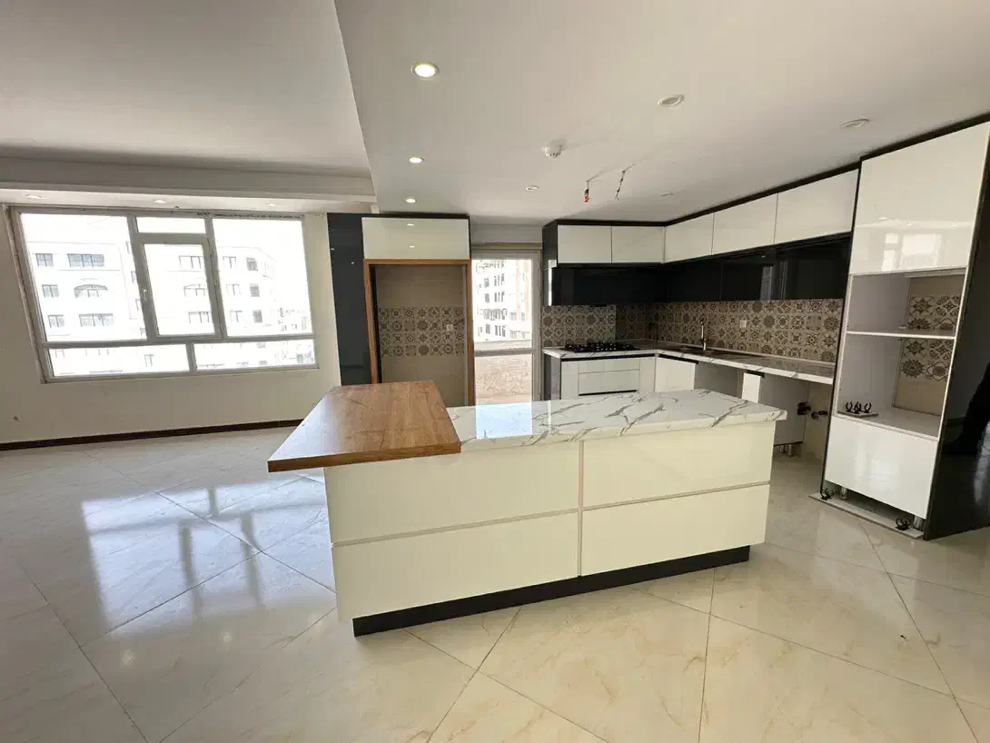 اپارتمان۱۳۸ متر ۳ خواب کلید نخورده/سند تک برگ|فروش آپارتمان|گرمدره, |دیوار