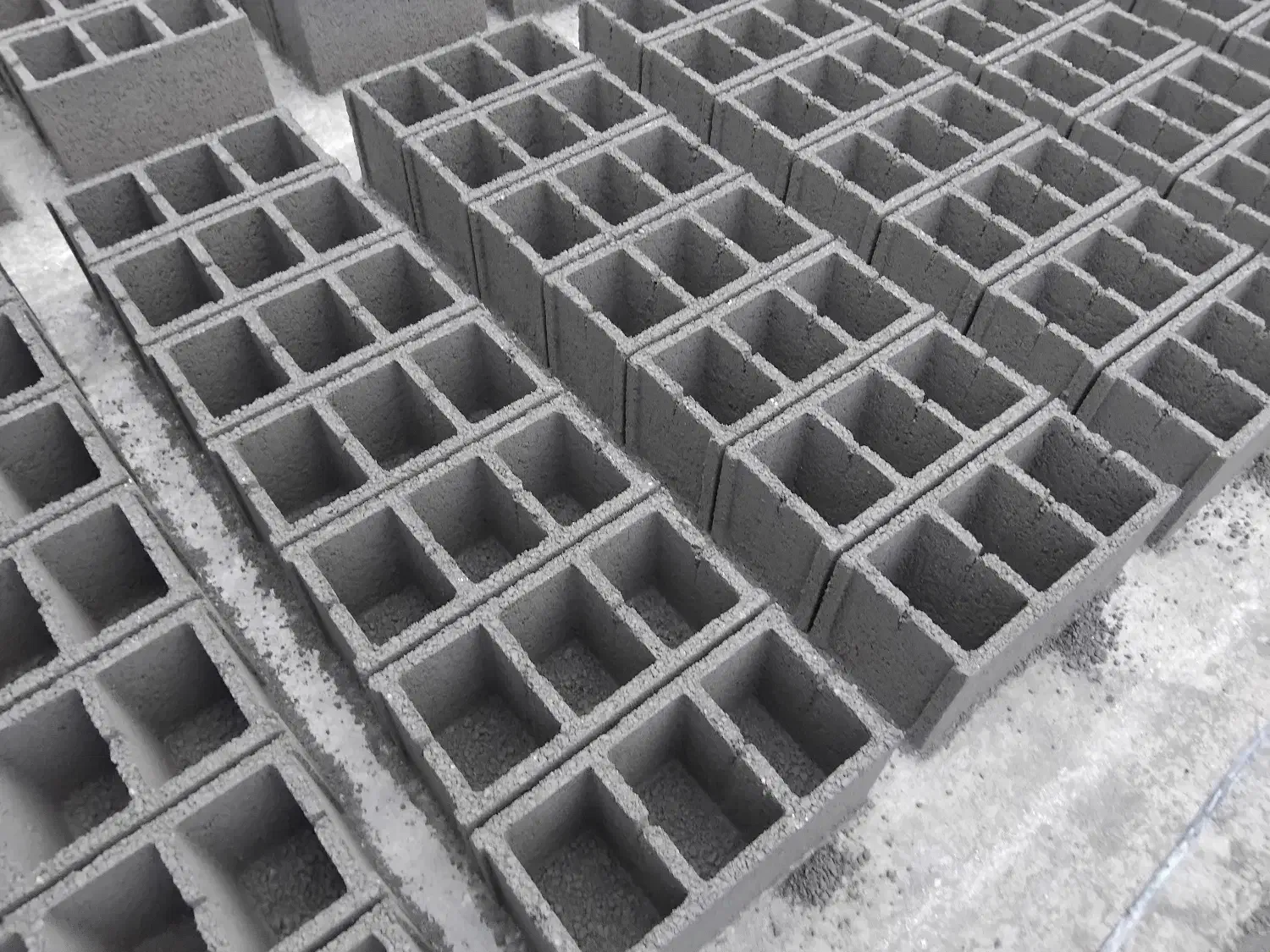 نیروی کار تیرچه و بلوک|استخدام معماری، عمران و ساختمانی|رامسر, |دیوار