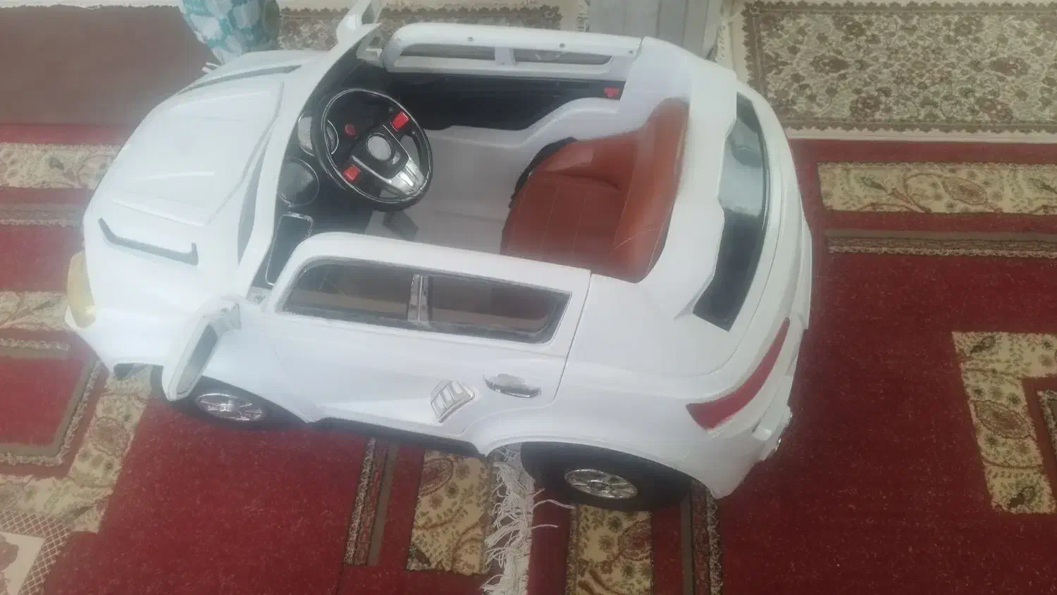 ماشین شارژی|اسباب‌بازی بچه|خرم‌آباد, |دیوار