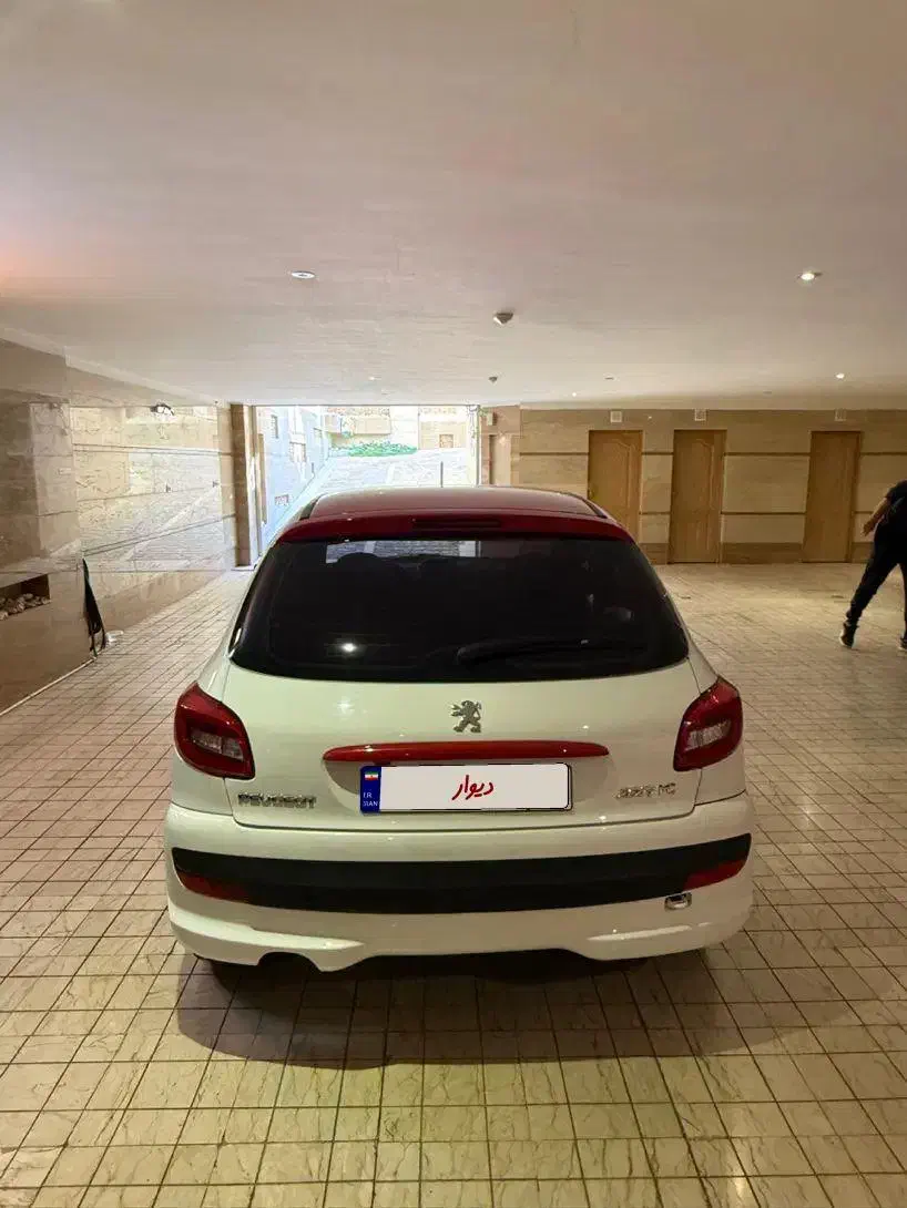 پژو 207 mc 1402|خودرو سواری و وانت|اصفهان, باغ دریاچه|دیوار