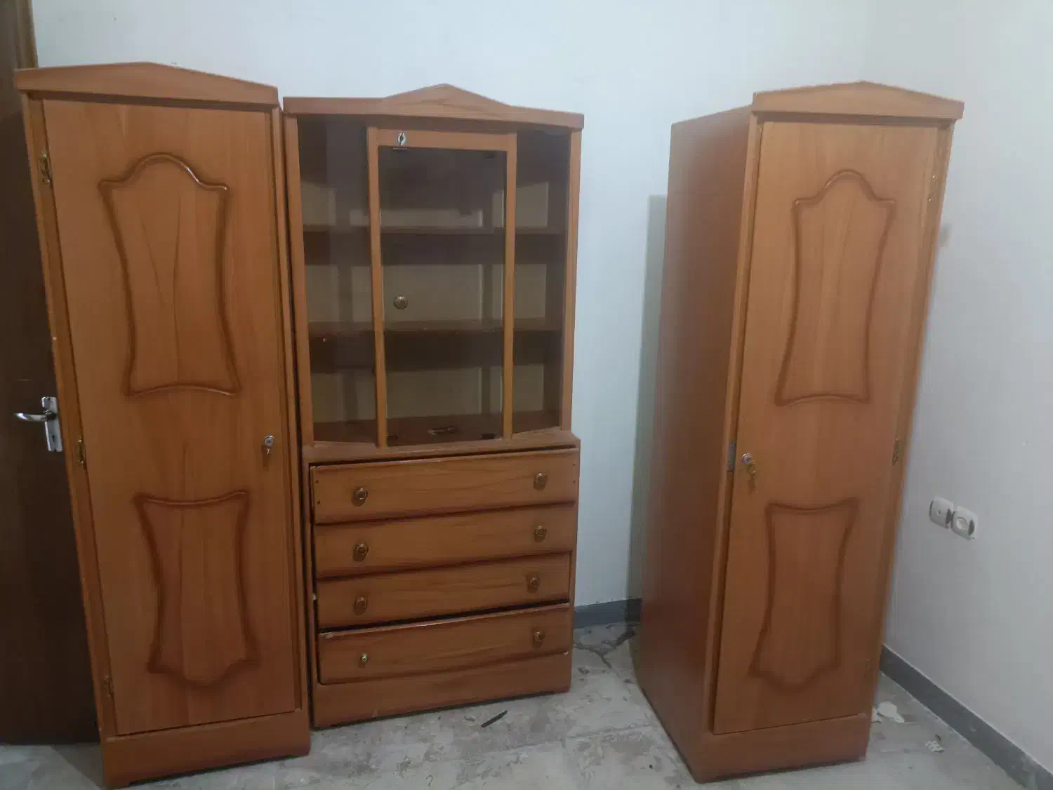 فروش تعدادی لوازم منزل  استوک|مبلمان خانگی و میز عسلی|شیراز, شاه قلی بیگی|دیوار