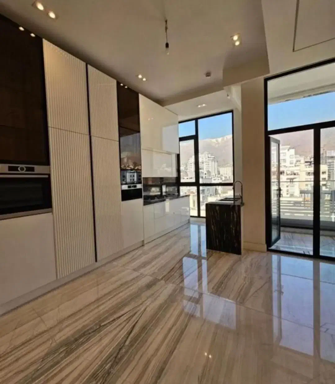 آپارتمان ۲۰۰متری / تک واحدی / تراس دار/ رحمانیه|فروش آپارتمان|مشهد, الهیه|دیوار