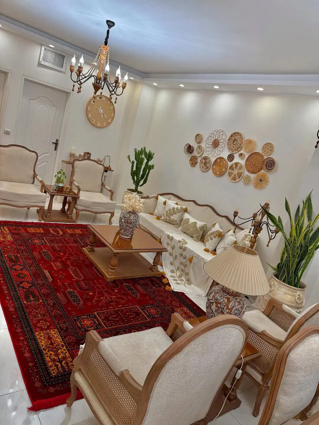 لاوین پلادیوم کوئین و...شرایطیی|مبلمان خانگی و میز عسلی|شهرکرد, |دیوار