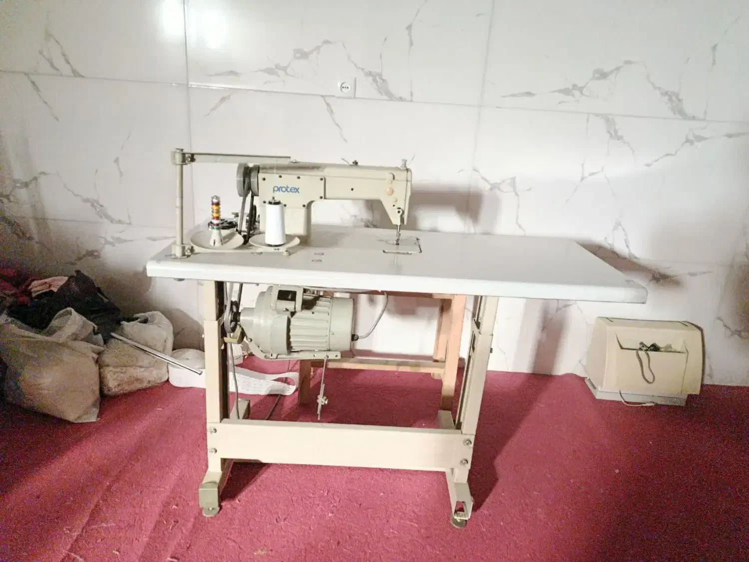 چرخ راسته دوز|چرخ خیاطی و ریسندگی|نجف‌آباد, جلال آباد|دیوار