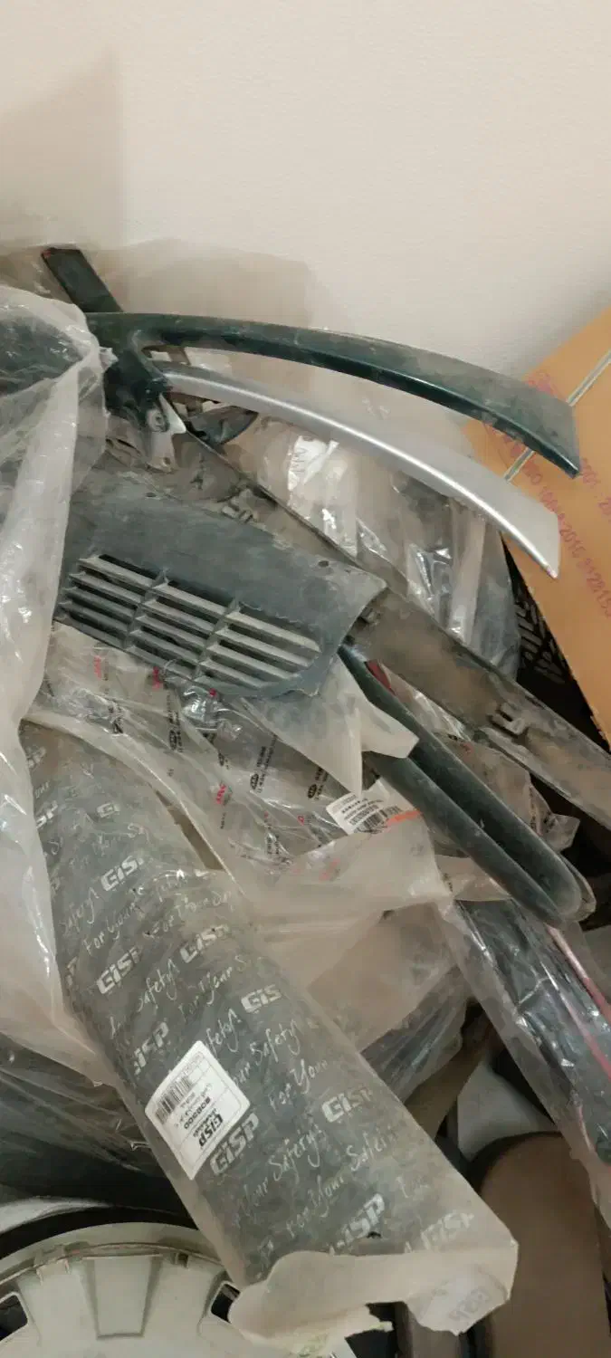 لوازم دست دوم ماشین خودرو|قطعات یدکی و لوازم جانبی|شاهین‌شهر, عطار|دیوار