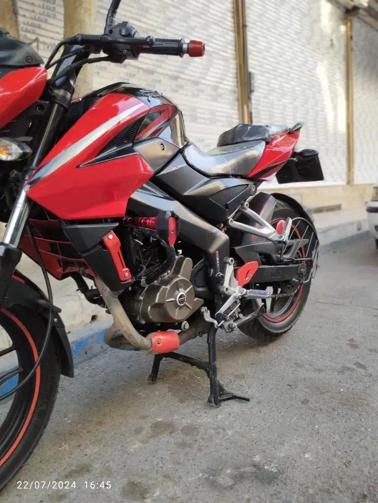 ns200|موتورسیکلت|شهریار, شهرک امیریه|دیوار