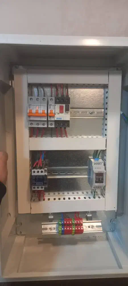 برقکار صنعتی و ساختمان نصب آیفون|خدمات پیشه و مهارت|مبارکه, |دیوار