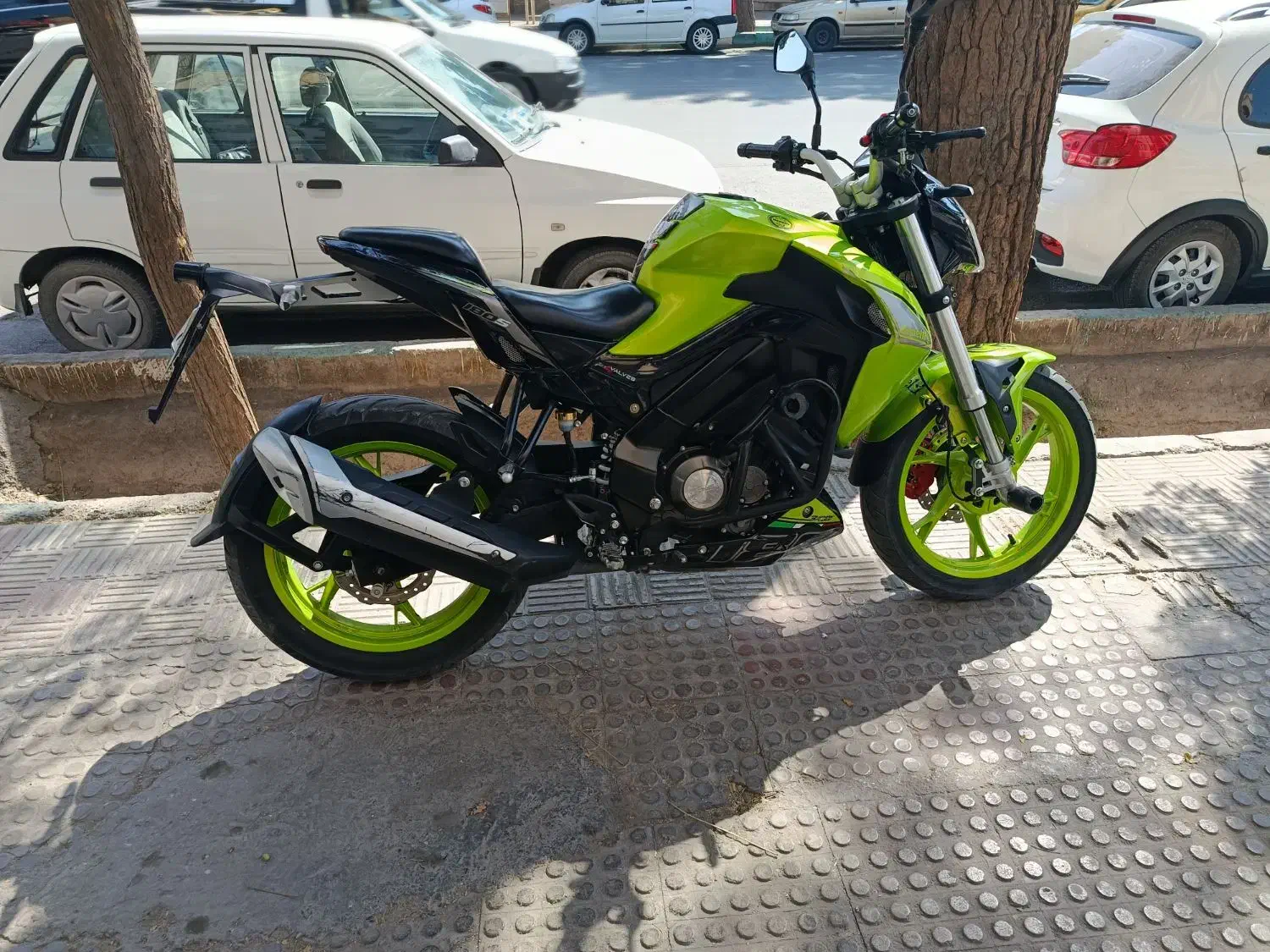 بنلی 180s فسفوری|موتورسیکلت|کرمان, |دیوار