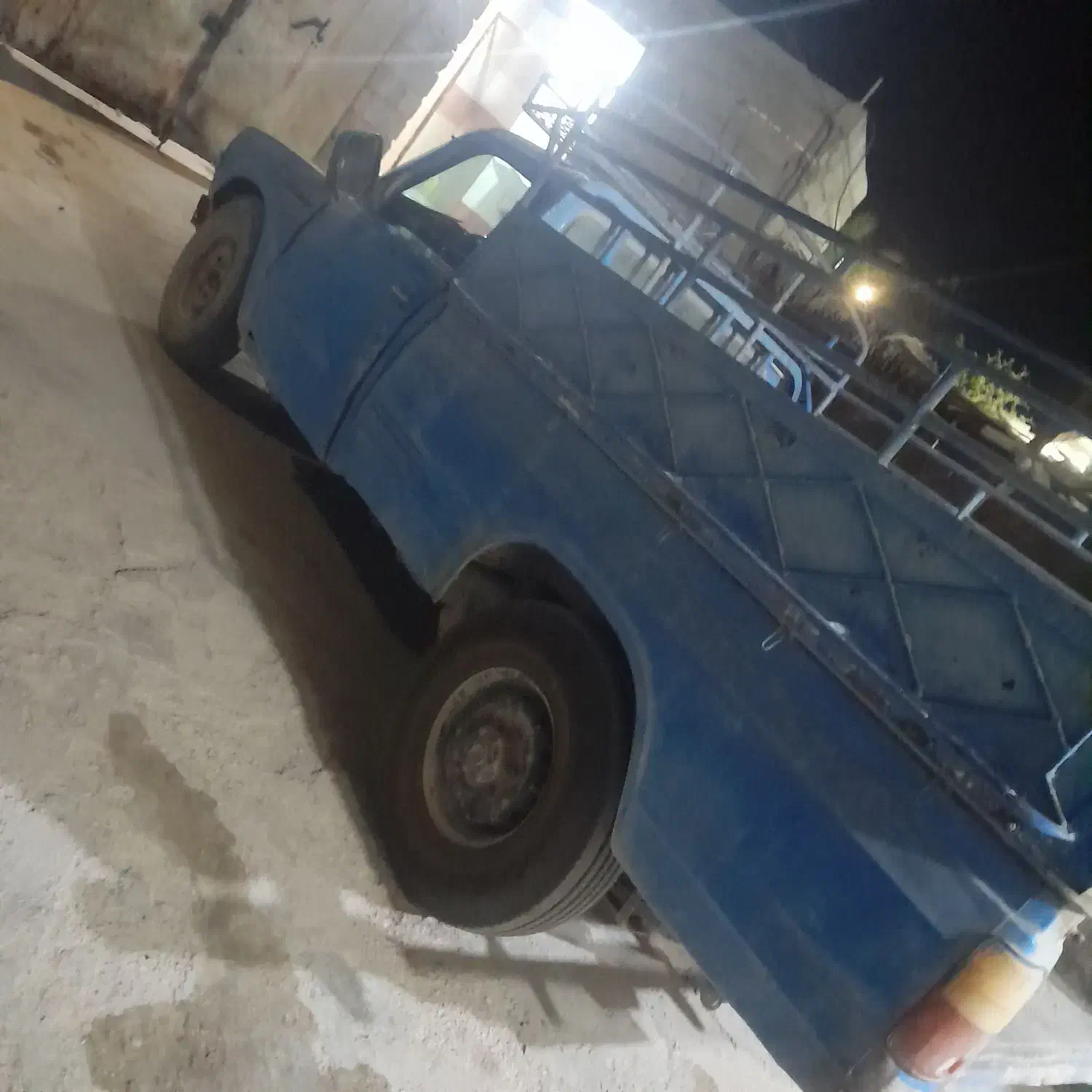 نیسان مدل 88|خودرو سواری و وانت|تخت, |دیوار