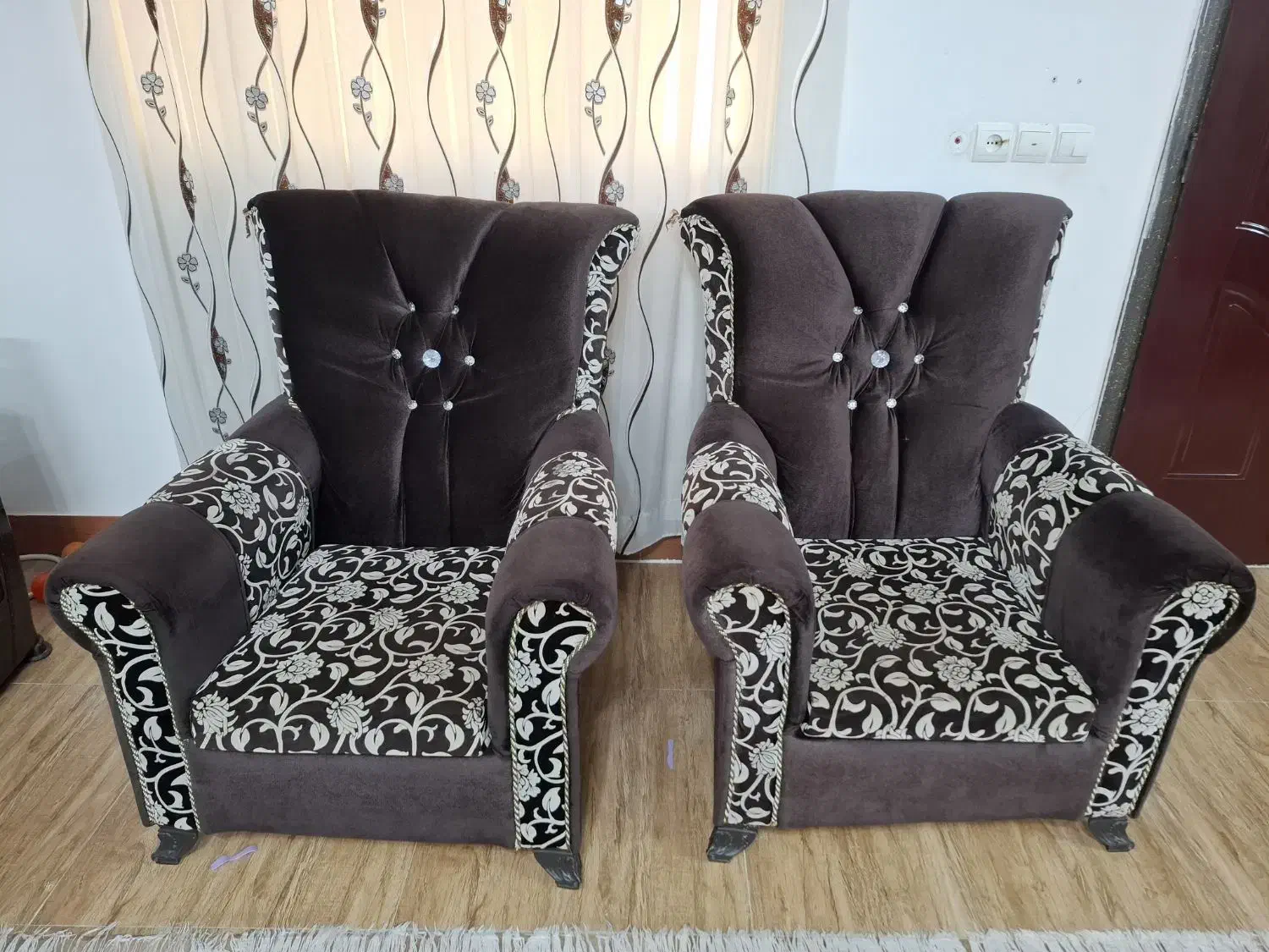 مبل|مبلمان خانگی و میز عسلی|زرگرشهر, |دیوار