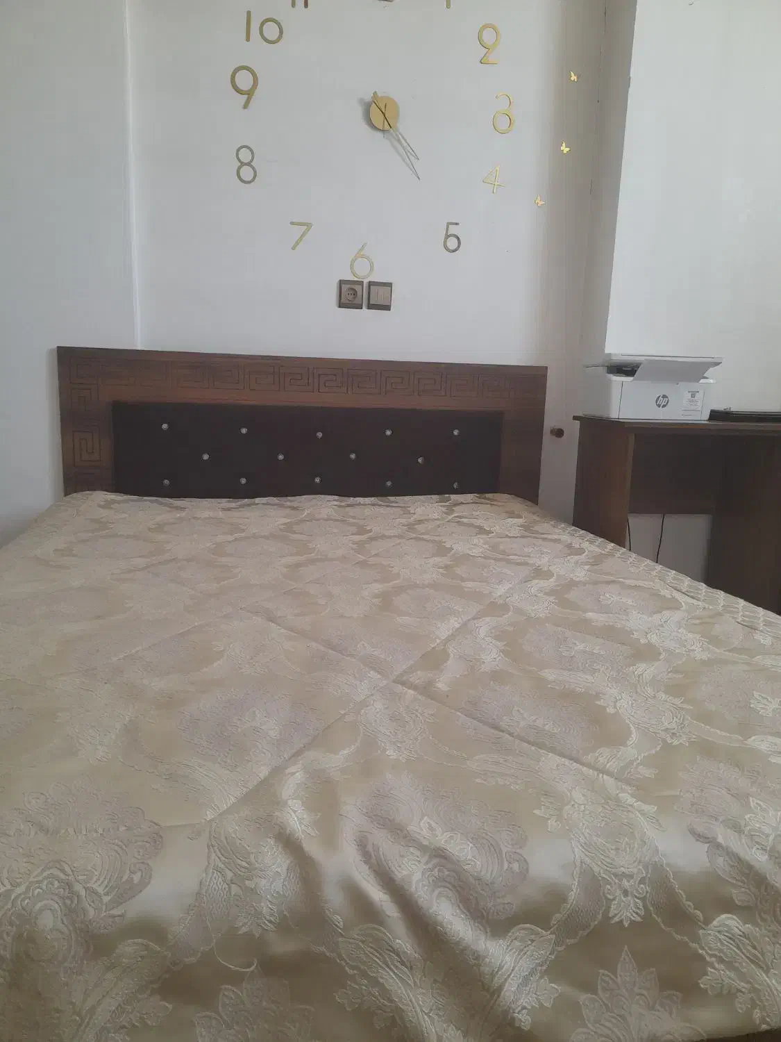 تخت دونفره با تشک در حدنو|تخت و سرویس خواب|خمینی‌شهر, |دیوار