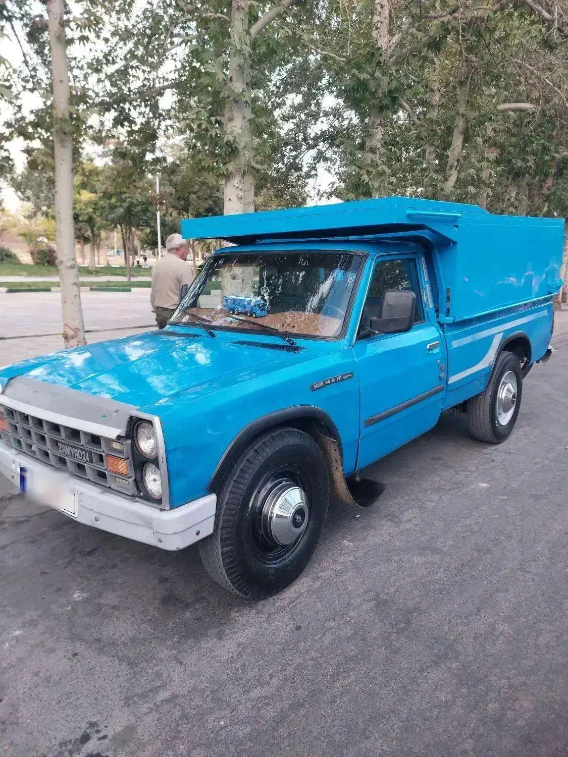 نیسان ۸۳ موتور صفر لاستیک نو|خودرو سواری و وانت|بروجرد, |دیوار