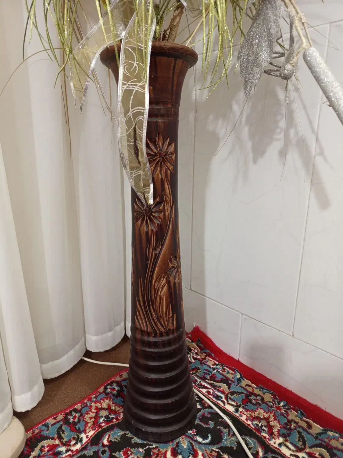 گلدان سالم|گل مصنوعی|نیشابور, کوی حسینی|دیوار