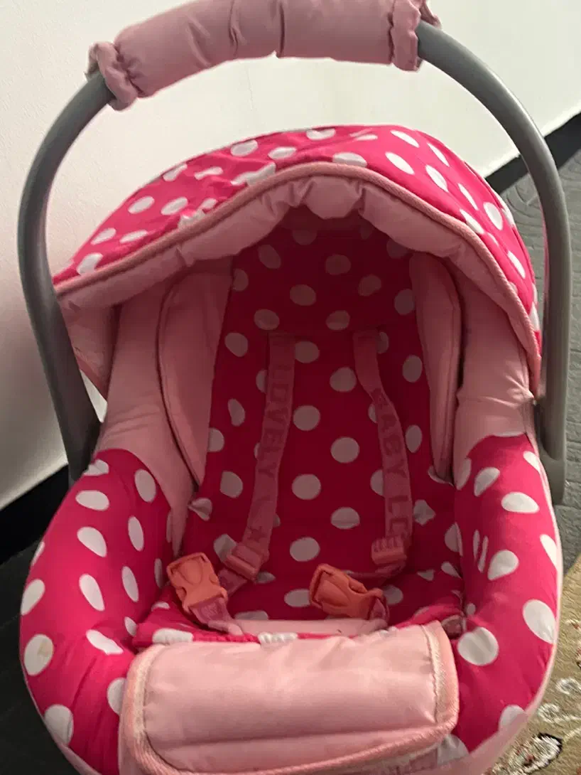 کریر در حدنو بسیار تمیز بفروش می‌رسد رنگ صورتی|کالسکه و لوازم جانبی|یاسوج, |دیوار