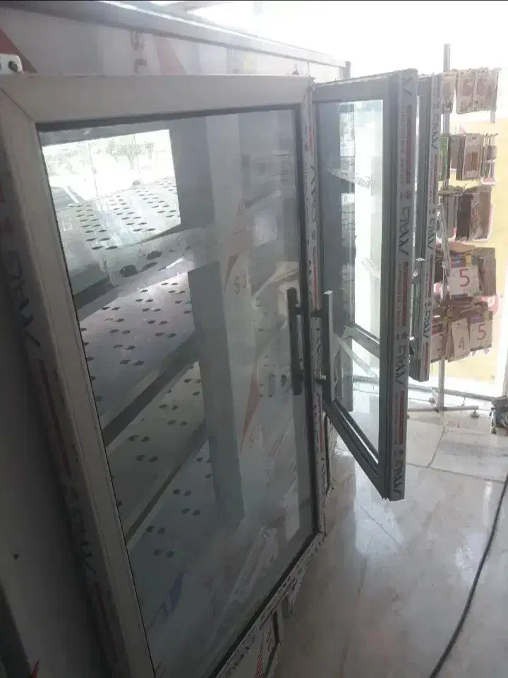 یخچال فریزر کیک و جا اجیلی|کافیشاپ و رستوران|سبزوار, باهنر|دیوار