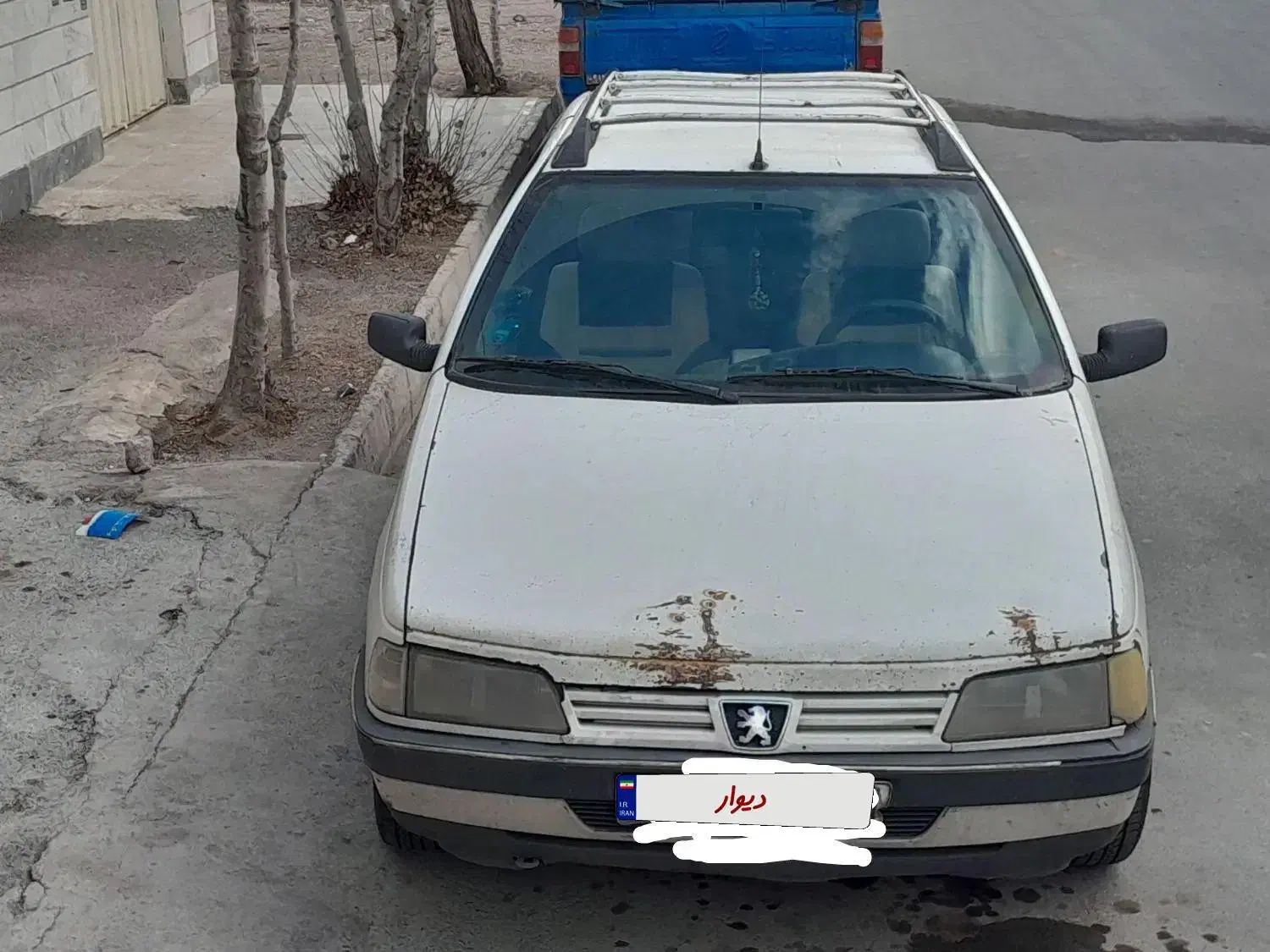 اردی سفید مدل ۸۳|خودرو سواری و وانت|قزوین, |دیوار