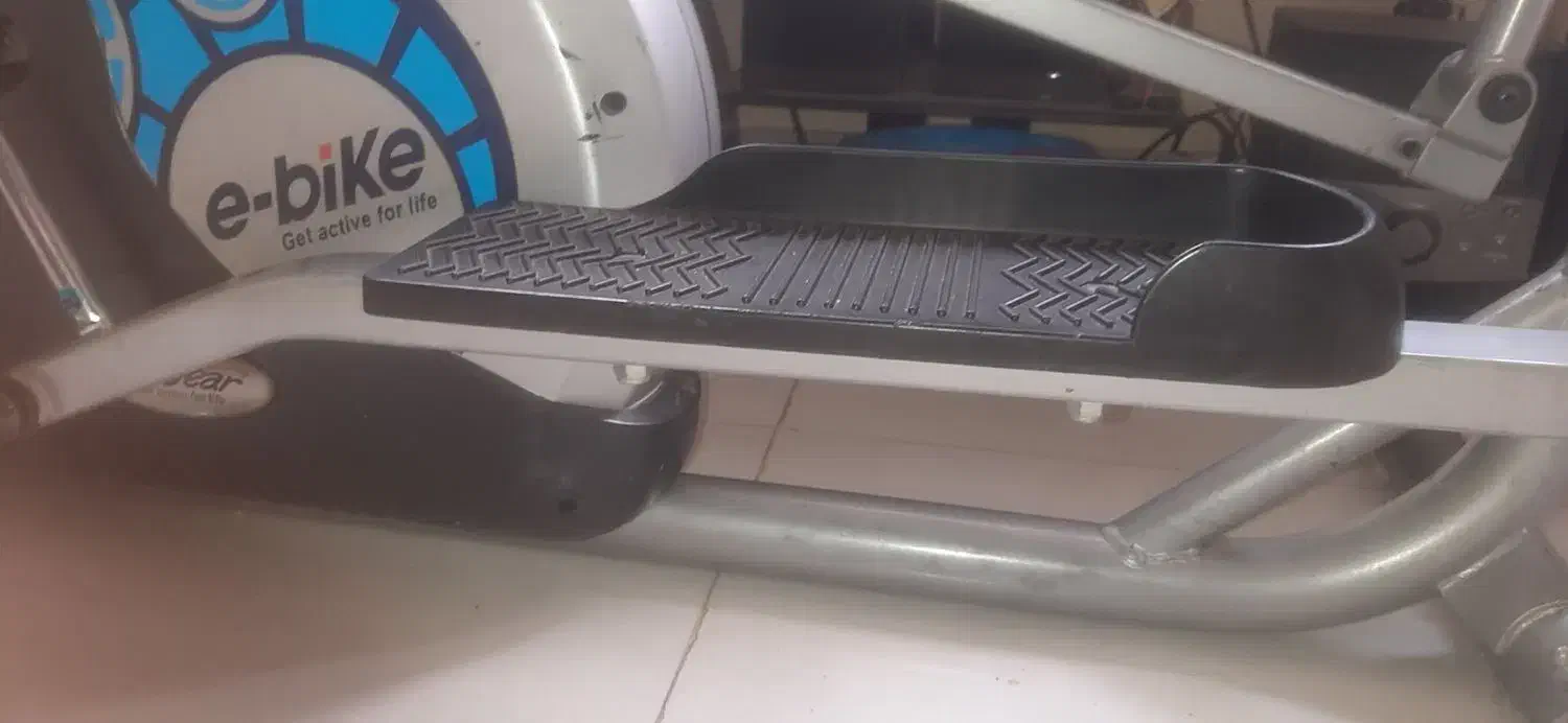 دوچرخه ثابت ورزشی مدل اسکیتی|تجهیزات ورزشی|مشهد, جانباز|دیوار