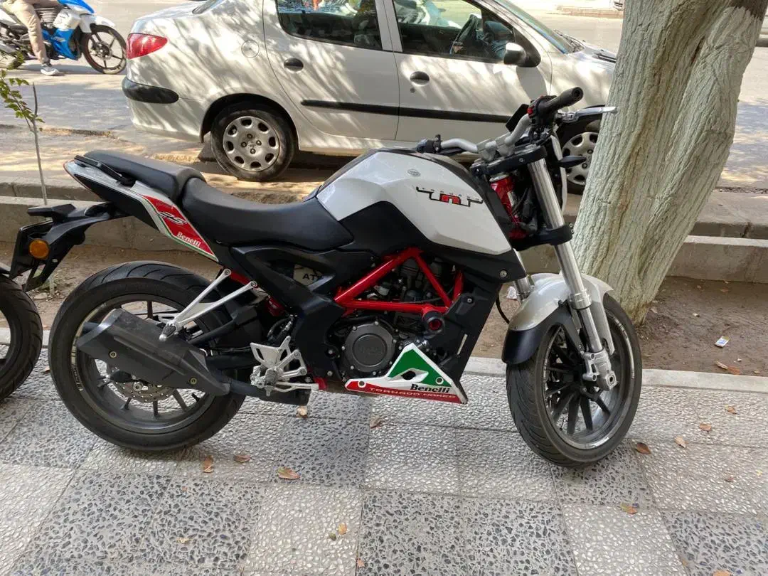 موتور بنلی ۲۵۰ نقد و اقساط|موتورسیکلت|یزد, |دیوار