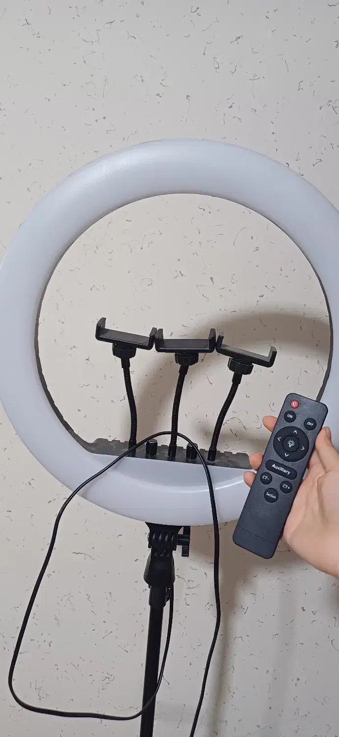 رینگ لایت نو|دوربین عکاسی و فیلم‌برداری|شاهین‌شهر, مخابرات (شهید بهشتی)|دیوار