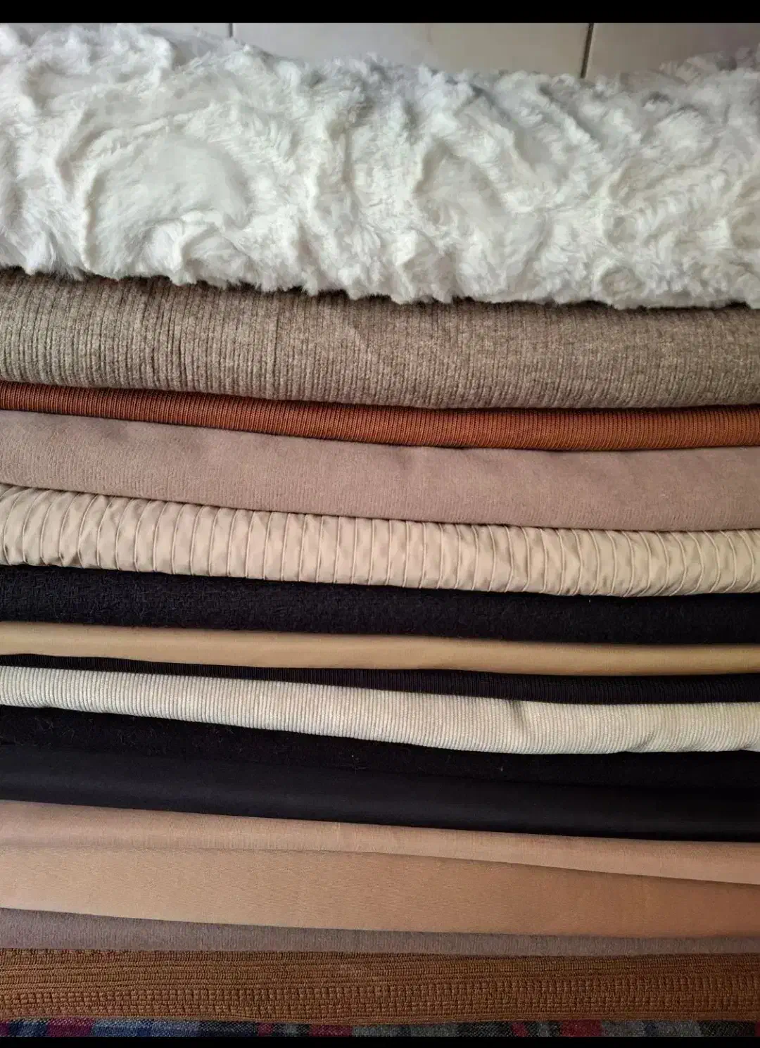 پارچه زمستانه اکبند|لباس|تهران, سبلان (لشگر)|دیوار